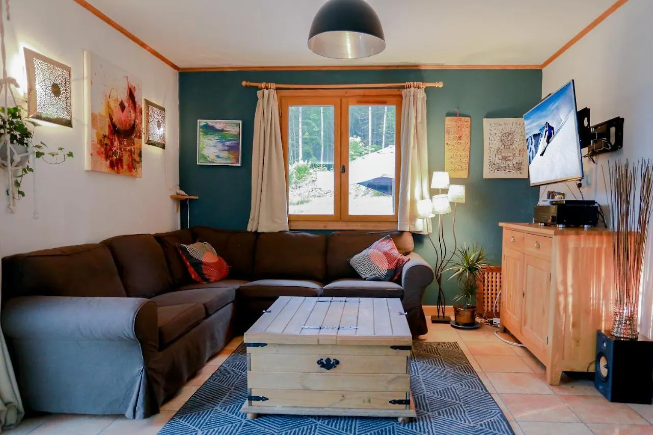 Chamonix Large Chalet, Sleeps 12, 200M2, 5 Bedroom, 4 Bathroom, Garden, Jacuzzi, Sauna 0*,  France