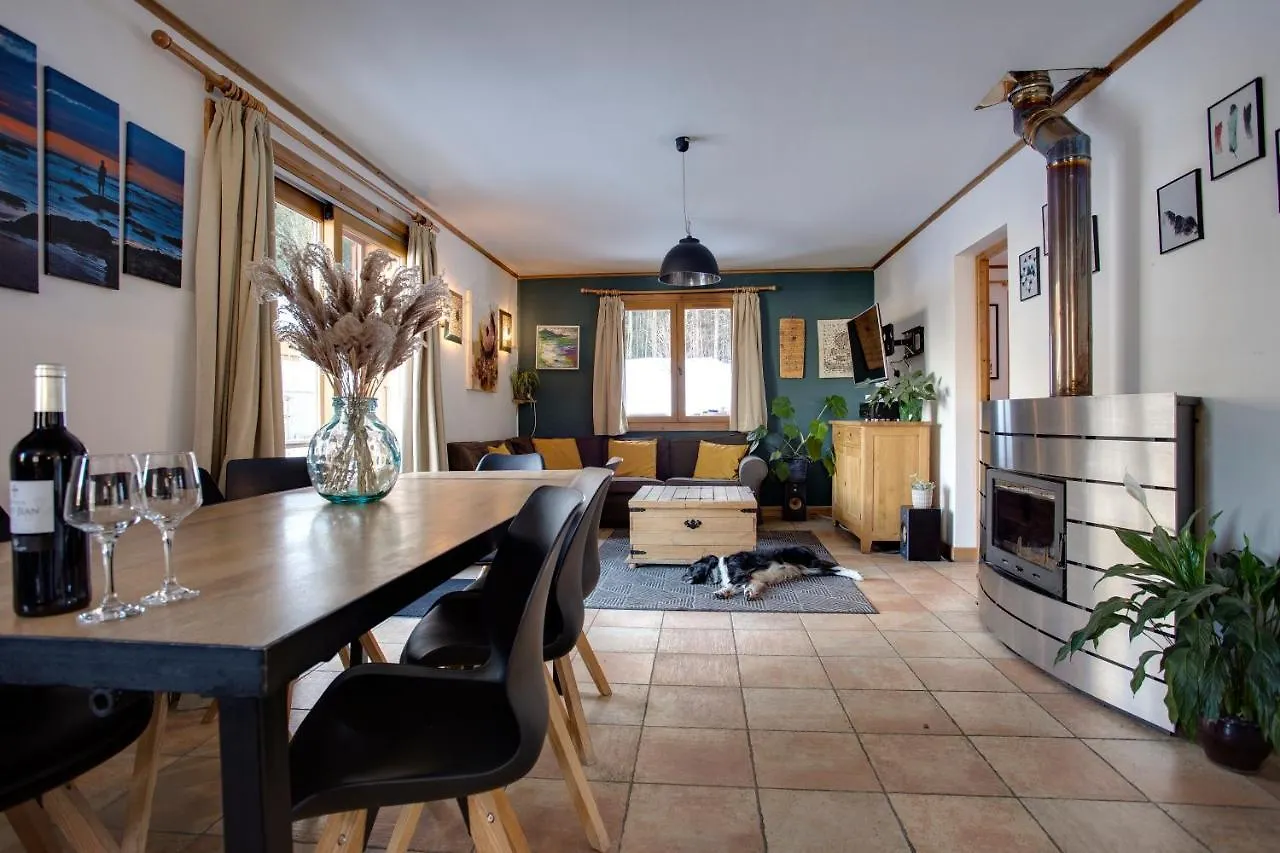 Chalet Chamonix Large Chalet, Sleeps 12, 200M2, 5 Bedroom, 4 Bathroom, Garden, Jacuzzi, Sauna France